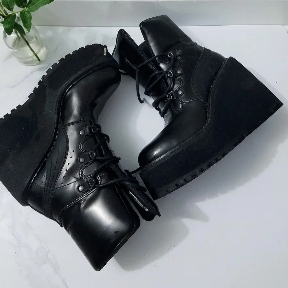 Fenty x Puma by Rihanna Platform Combat Boot - Picture 6 of 7